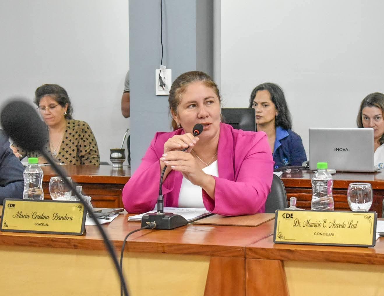 María Cristina Bandera propone limitar el pase a planta: “El Concejo tiene mucha gente y no hay tareas para todos”